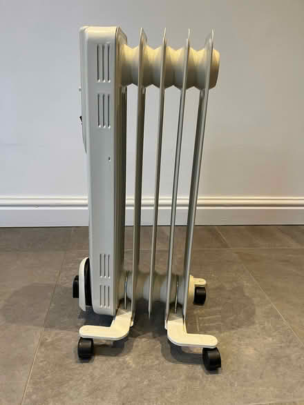 Photo of free oil filled electric radiators (Chalker's Corner TW9) #3