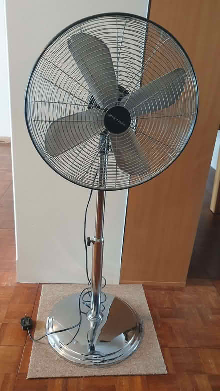 Photo of free Floor standing fan (Blackbird Leys OX4) #1