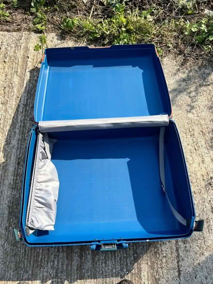 Photo of free Samsonite Suitcase (Wirksworth DE4) #2