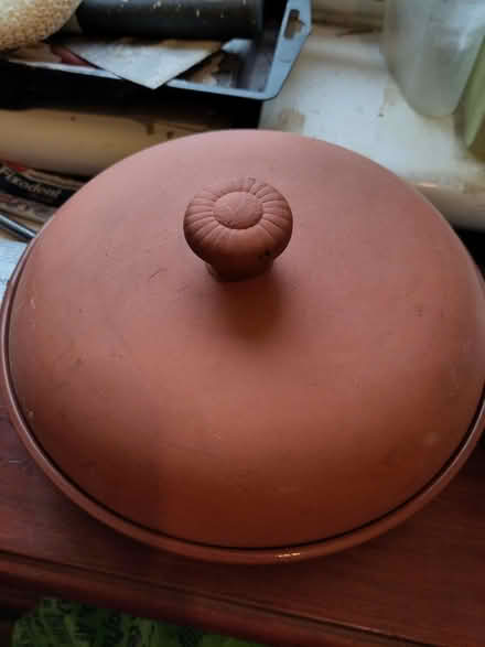 Photo of free Terracotta pot and lid (Seaside BN22) #1