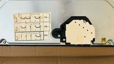 Photo of free Bosch ceramic hob - working fine (Crouch End N8) #4