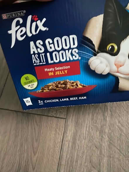 Photo of free Adult cat food (W12) #2