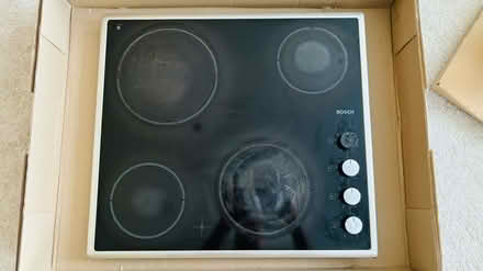 Photo of free Bosch ceramic hob - working fine (Crouch End N8) #1