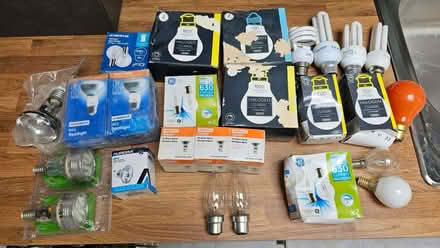 Photo of free Light Bulbs - various (Kingwood Common RG9) #1