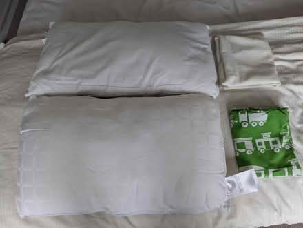 Photo of free Cot bed bedding and pillows (Fiveways BN1) #2