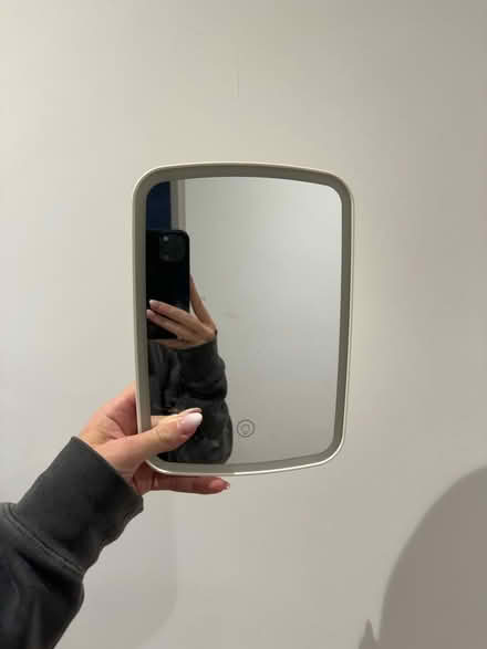 Photo of free Rechargeable light up mirror (Bow E3) #1