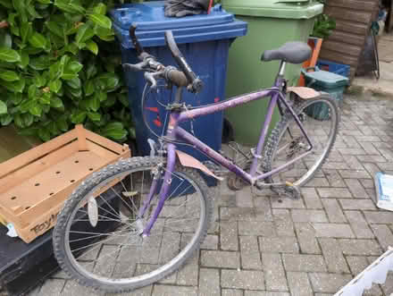 Photo of free Mens 15 speed mountain bike (Woodmancote) #1