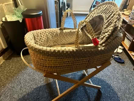 Photo of free Moses basket (LE2 4qd) #2
