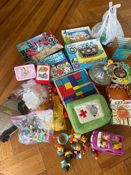 Photo of free Educational toys, puzzles, etc (Forest Hills, Queens) #1