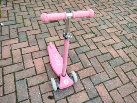 Photo of free Child's 3 wheeled scooter (Trowbridge BA14) #2
