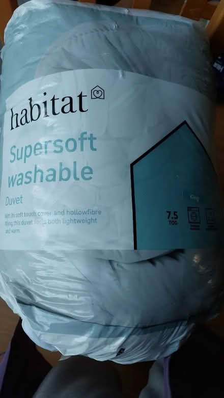 Photo of free King size 7.5 tog duvet (Eastern Green CV5) #1