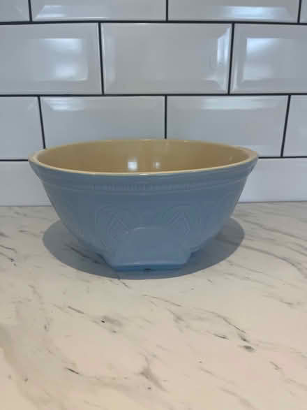 Photo of free Mixing bowl (Hertford) #1