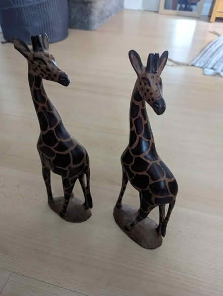 Photo of free Wooden statues - gyraffes (LU34) #1