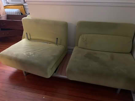 Photo of free 80s pull out couch (Bronx) #1