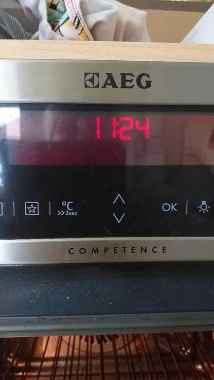 Photo of free AEG Oven (Ainthorpe YO21) #1