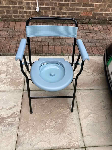 Photo of free Lightweight commode (SN25) #1