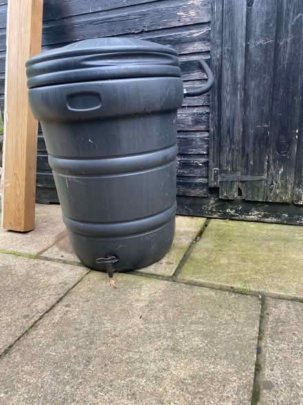 Photo of free Water but (Downley HP13) #1