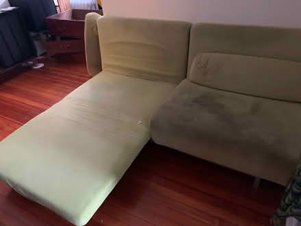 Photo of free 80s pull out couch (Bronx) #2