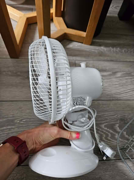 Photo of free Small desk fan (Bearton SG5) #3