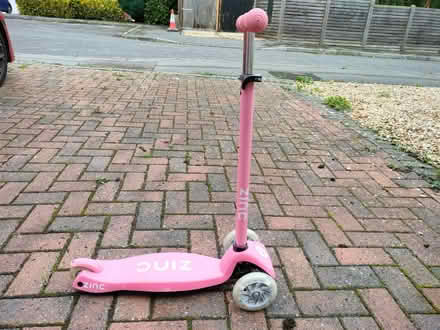Photo of free Child's 3 wheeled scooter (Trowbridge BA14) #1