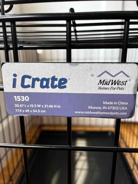 Photo of free Dog Crate 30”L x 19”W x 21”H (Silver Lake) #2