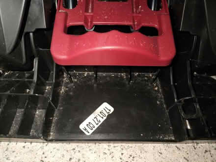 Photo of free Child's car seat (Trowbridge BA14) #4