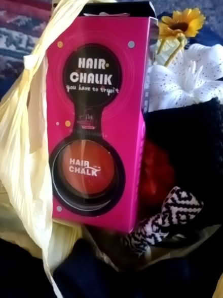 Photo of free Hair paraphenalia (Kendal LA9) #2