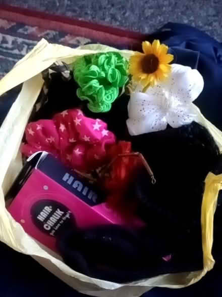 Photo of free Hair paraphenalia (Kendal LA9) #1