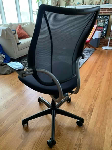 Photo of free Sturdy office desk chair (Boulevard Manor) #2