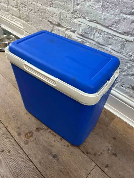 Photo of free Cool box (Teddington TW11) #1