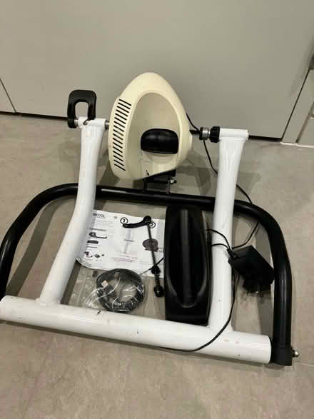 Photo of free Bike turbo trainer (Highbury Barn N5) #1