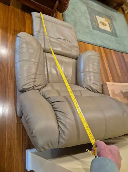 Photo of free Leather Single Seat Recliners x 2 (Caringbah) #4