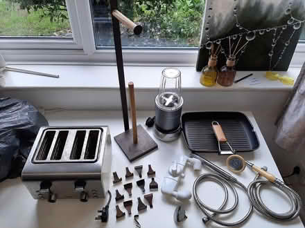 Photo of free House clearance, LOTS more to come (Guildford GU2) #1