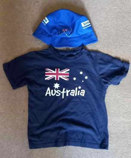 Photo of free Australia t-shirt for kids (Twickenham (St Margarets) TW1) #1