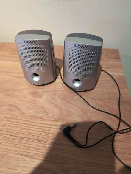 Photo of free Speakers x2 (RH16) #1