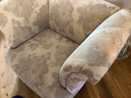 Photo of free Super comfy Cuddle chair (DD10) #1
