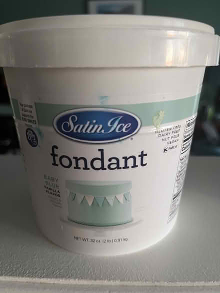 Photo of free Fondant (east credit) #1