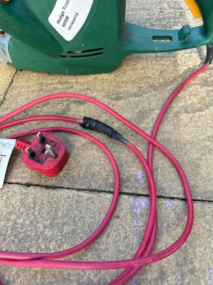 Photo of free Hedge trimmer (needs repair) (Sydenham, london) #2