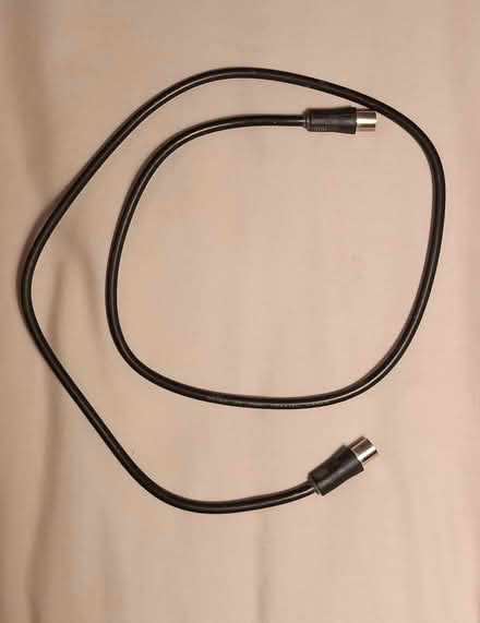 Photo of free TV aerial cable - male to female (Divinity Road OX4) #1