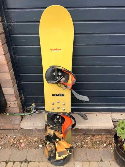 Photo of free Burton Demon Snowboard (Alva FK12) #1