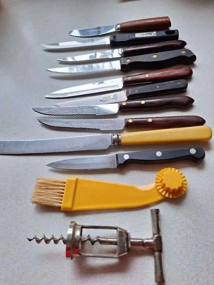 Photo of free Kitchen knives and other gadgets (Hoddesdon EN11) #1