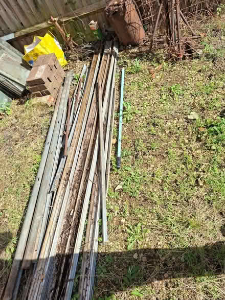 Photo of free Glass and metal various sizes probably from old greenhouse (Divinity Road OX4) #2