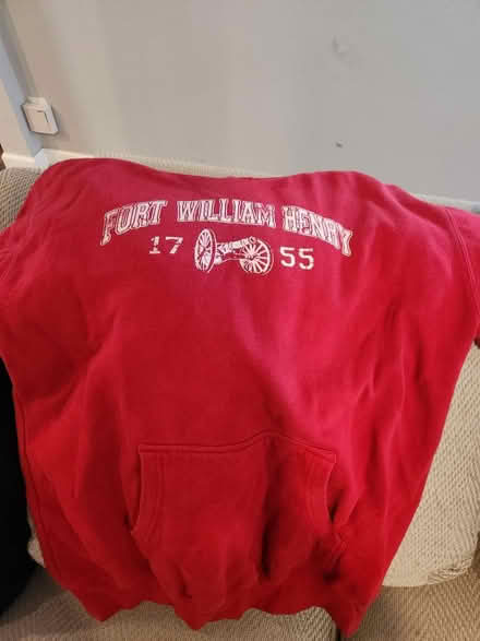 Photo of free Hoodie (Bloomfield) #1