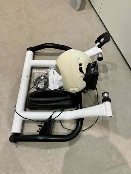 Photo of free Bike turbo trainer (Highbury Barn N5) #4