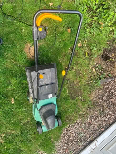 Photo of free Electric lawnmower (Wollaton NG8) #3