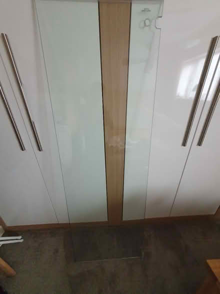 Photo of free Bath screen (Adeyfield HP2) #1