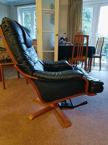 Photo of free Rocker / recliner chair (Caldecott OX14) #2