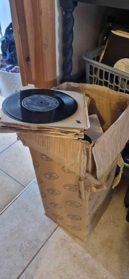 Photo of free 7 inch vinyl records (Gorsehill, Swindon) #2