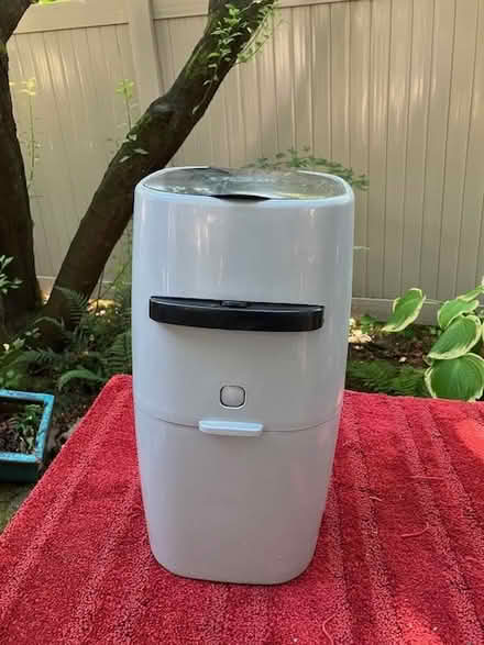 Photo of free Litter genie (Lake Forest Park) #1