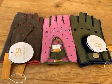 Photo of free Fingerless leather gloves (Pirbright GU24) #1